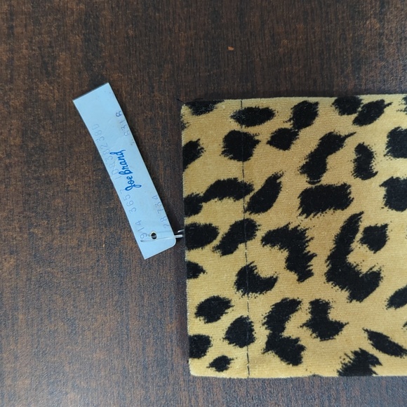 Christian Dior Eyeglass/Sunglass Case... Animal print and soft cover. NWT. - Picture 5 of 8